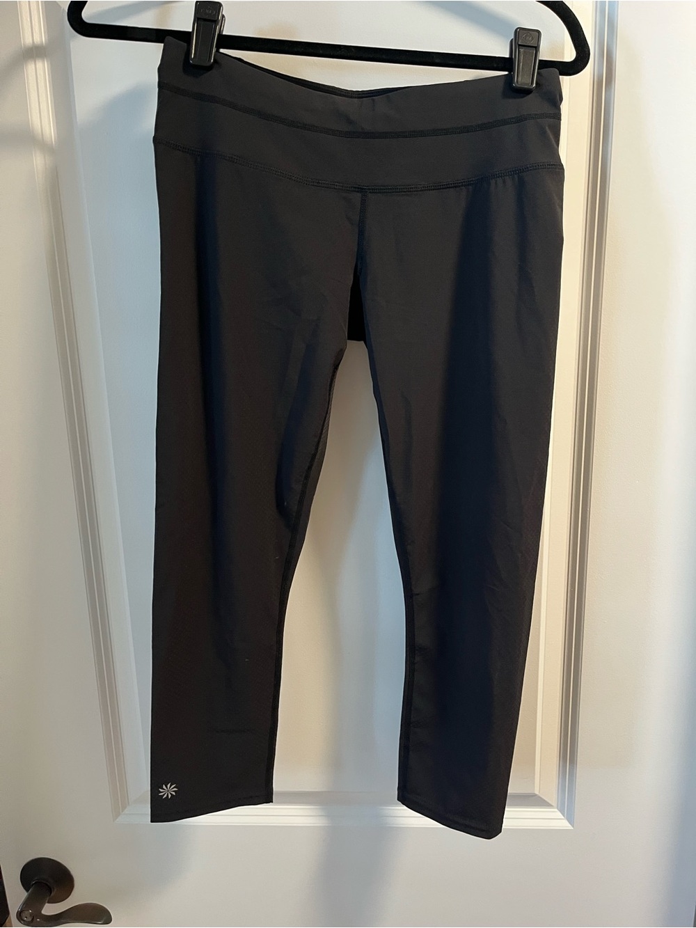 NWT Athleta Black Active Crop Leggings